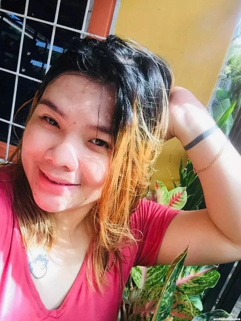 Alovia Profile image 4