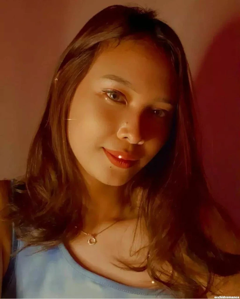 Yassi Profile image 1