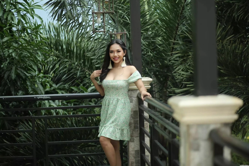 Lanica Profile image 1