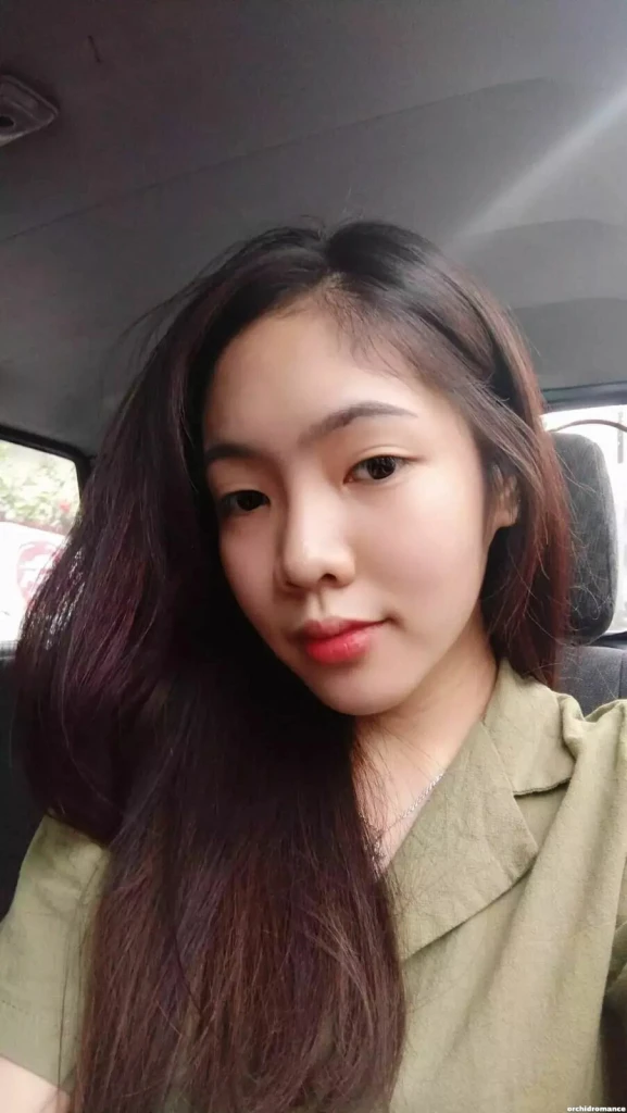 Ferlynne Profile image 1